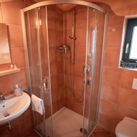 Suedlaendisches Mit Hauseigener Sauna Holiday home *